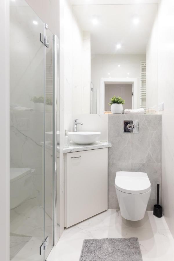 Targowa Bright Studio By Sofija Warsaw Ngoại thất bức ảnh